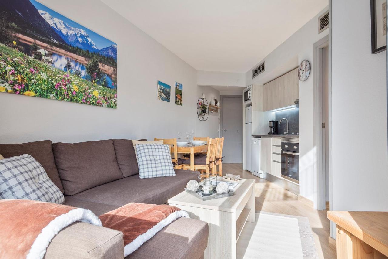 Acogedor Apartamento Baqueira 1500 巴奎伊拉-贝莱特 外观 照片