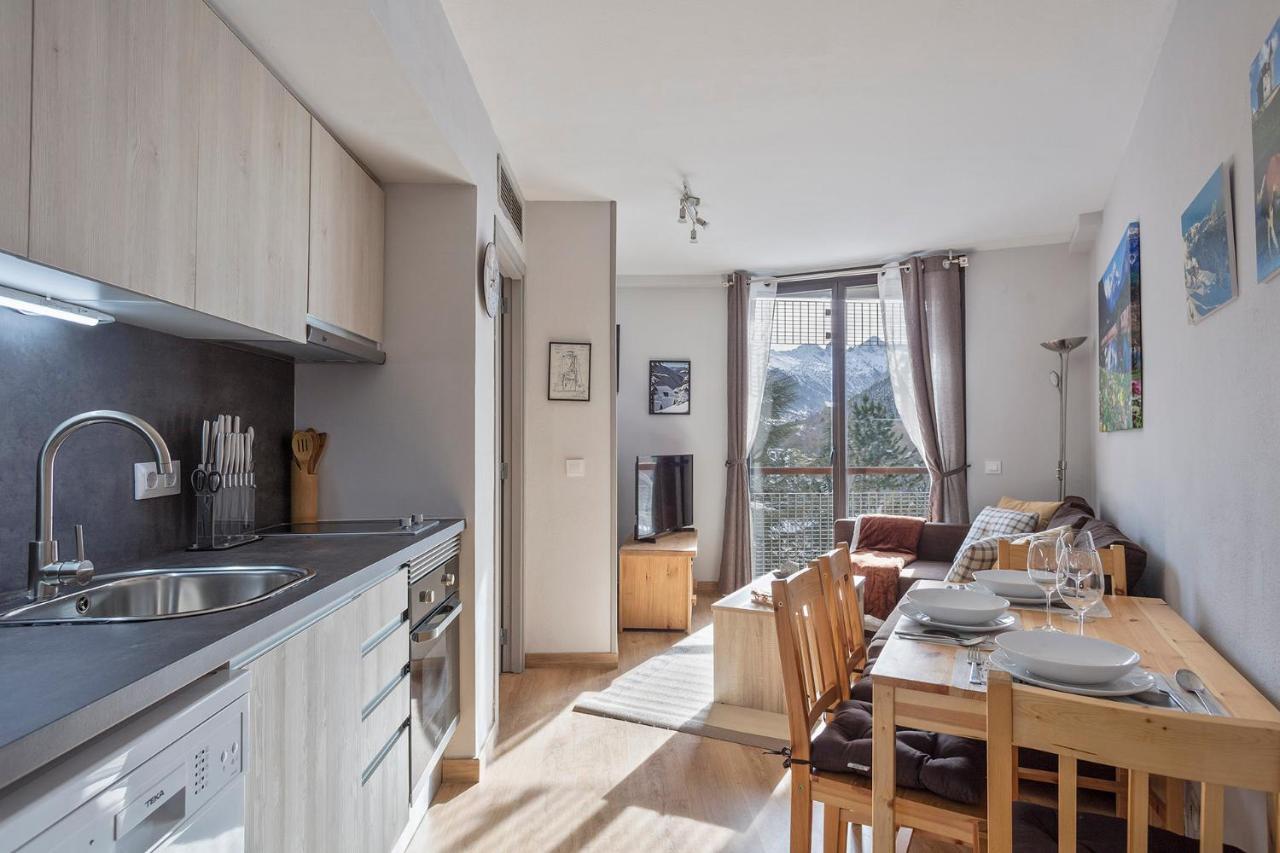 Acogedor Apartamento Baqueira 1500 巴奎伊拉-贝莱特 外观 照片