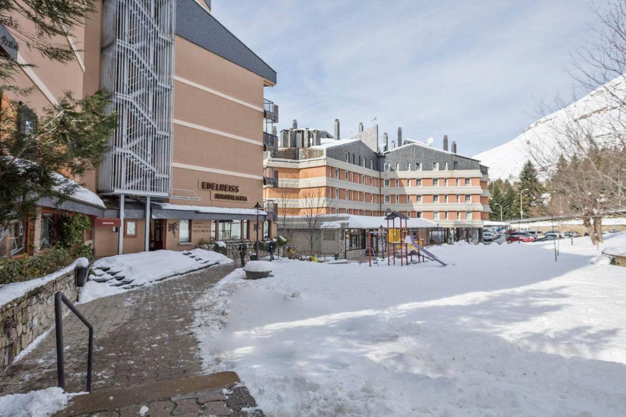 Acogedor Apartamento Baqueira 1500 巴奎伊拉-贝莱特 外观 照片